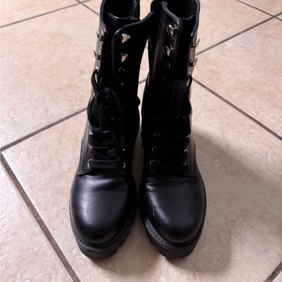 2 pairs Boot Bundle ( from Macy) size 8 - Picture 4 of 7